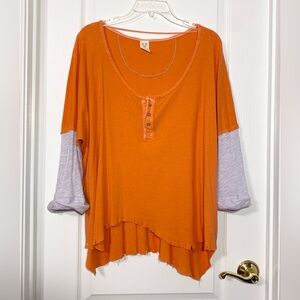 We The Free LINEN Cotton Distressed Star Henley Orange Pale Purple Small